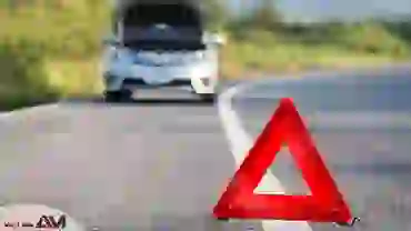 آشنایی با اقدامات لازم برای خاموشی خودرو در اتوبان